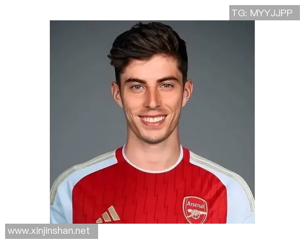 将发型塑造成足球明星的经典面容，展现个性与风格的完美结合