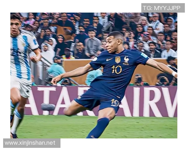 请欣赏全球足球明星的精彩瞬间与经典照片合集