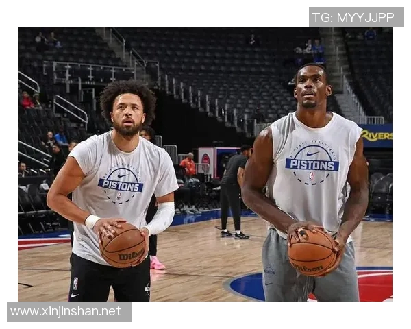 勇士与活塞激战三月二十五日赛季关键战役精彩回顾与分析